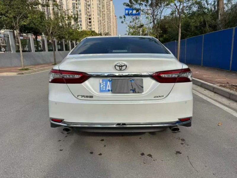 南宁23年丰田凯美瑞9