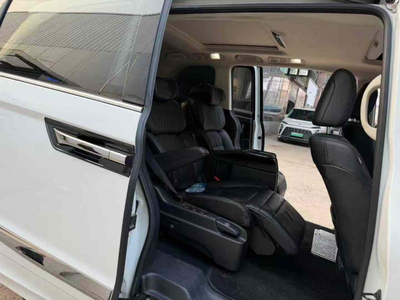 徐州23年本田艾力绅7