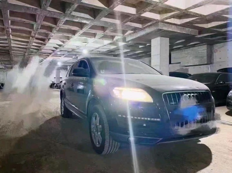 青岛14年奥迪Q73