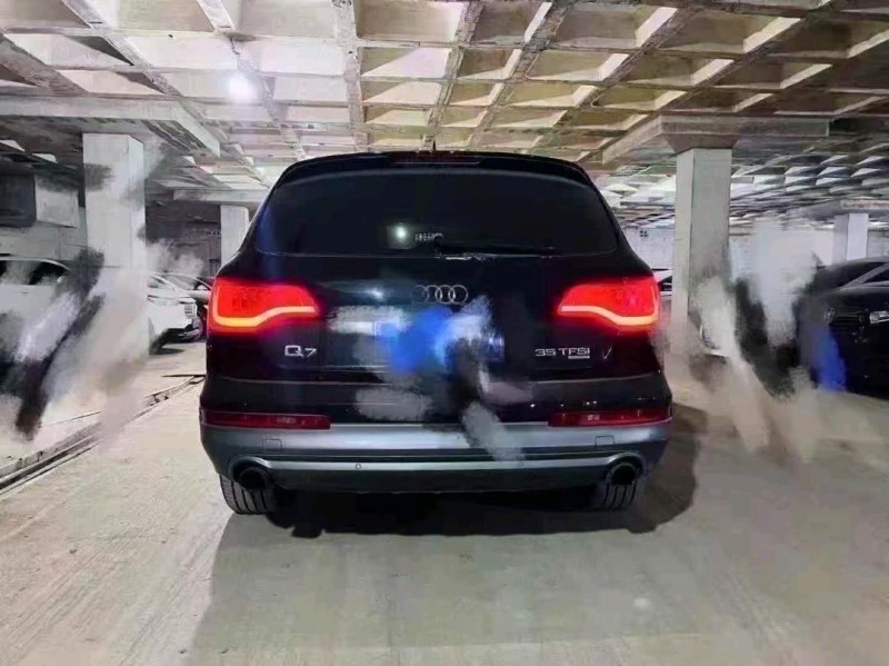 青岛14年奥迪Q76