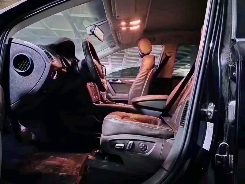 青岛14年奥迪Q77