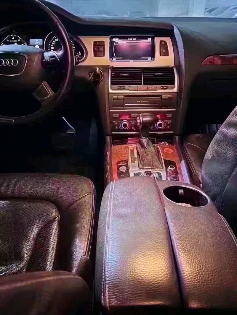 青岛14年奥迪Q79