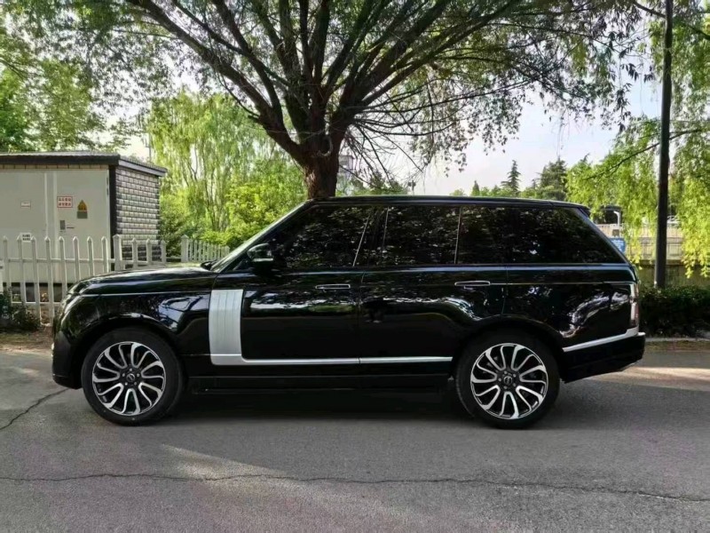 济南13年路虎揽胜行政2