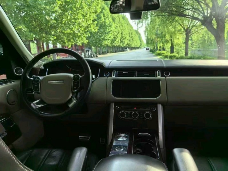 济南13年路虎揽胜行政4