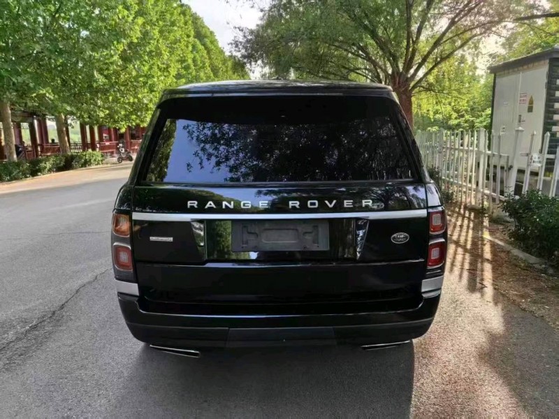 济南13年路虎揽胜行政7