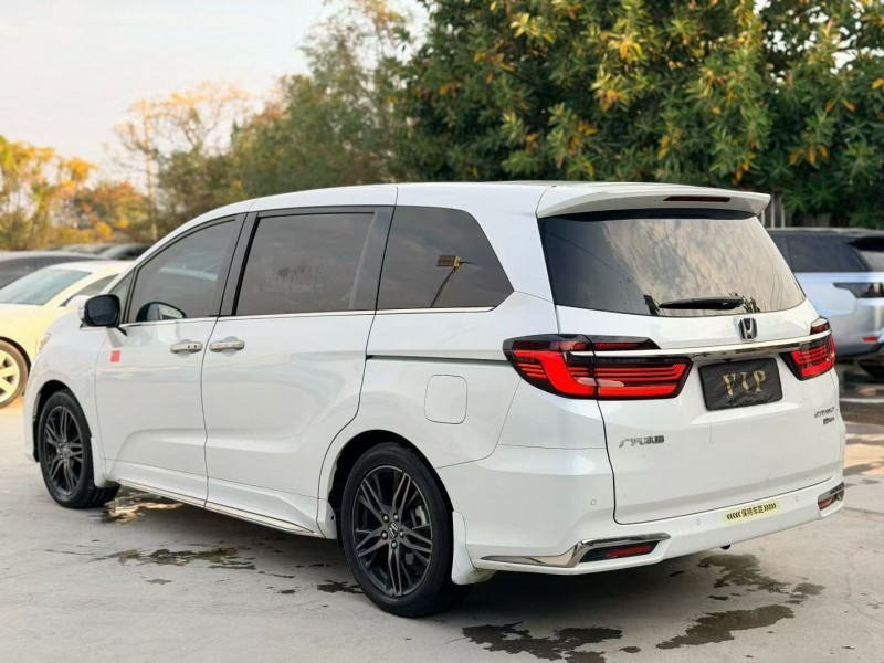 汕头22年本田奥德赛8