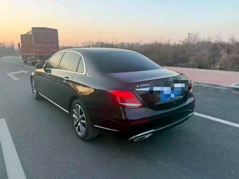 济南19年奔驰E9
