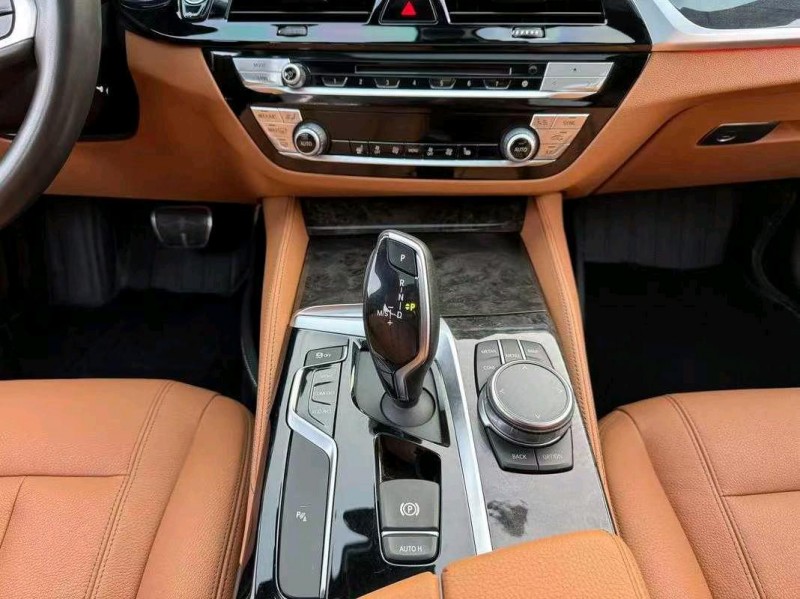 郑州18年宝马5系5