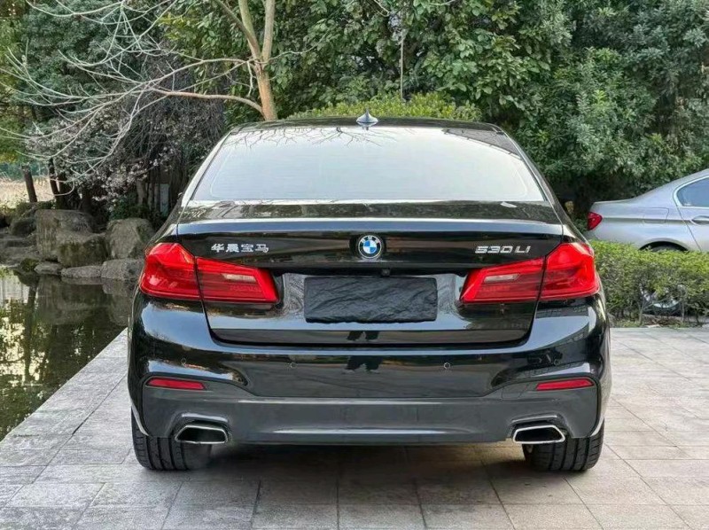 郑州18年宝马5系8