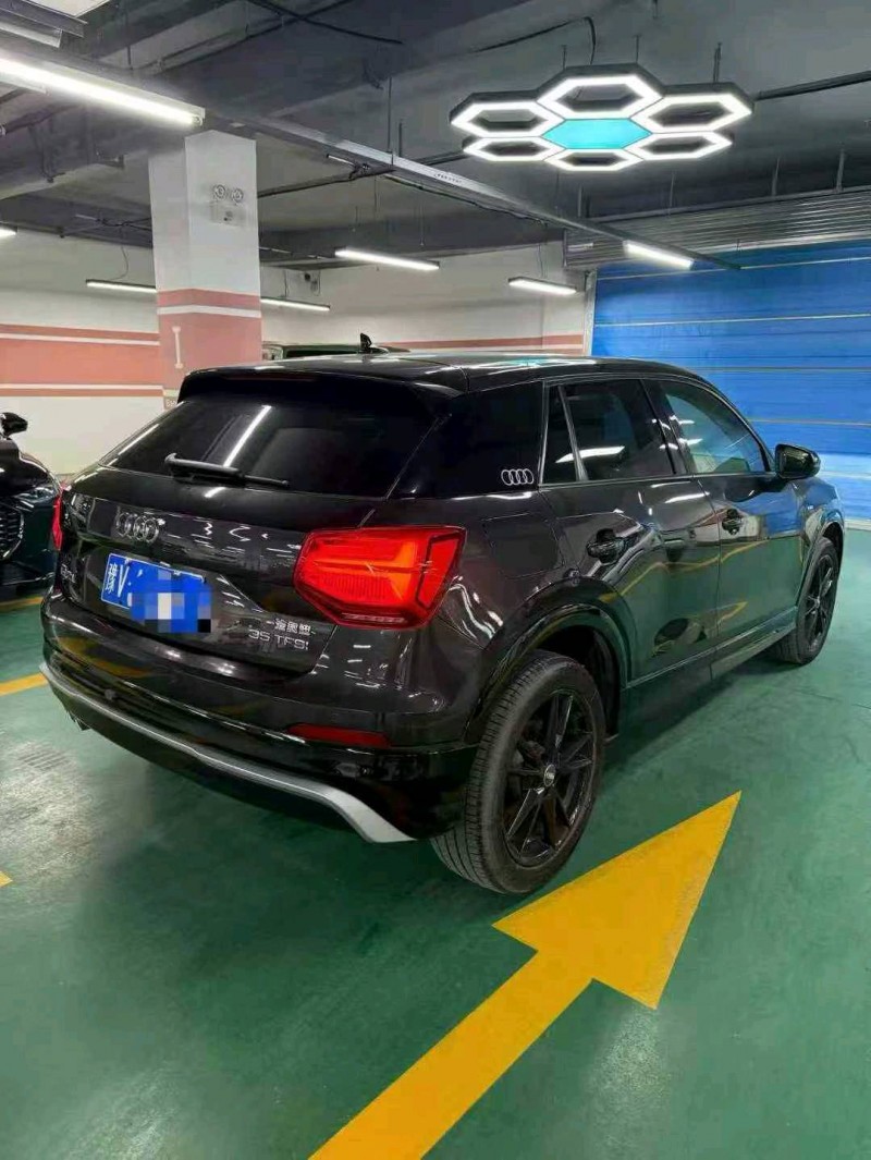 郑州21年奥迪Q28