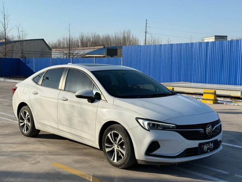 青岛21年别克威朗3