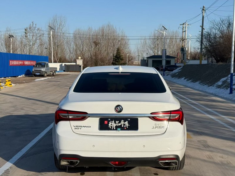 青岛21年别克威朗9