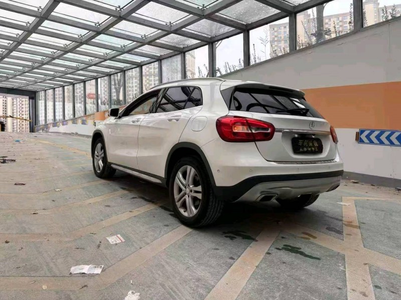 常州15年奔驰GLA7