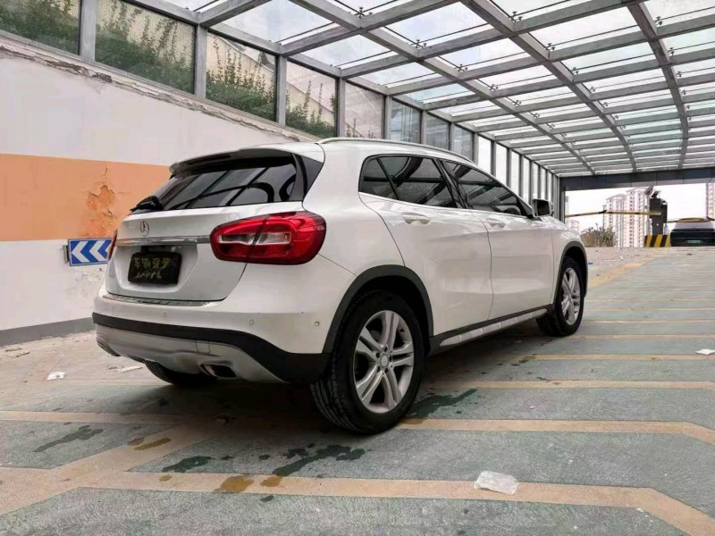 常州15年奔驰GLA8