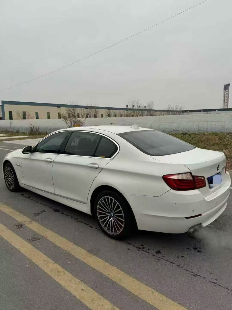 济宁12年宝马5系8