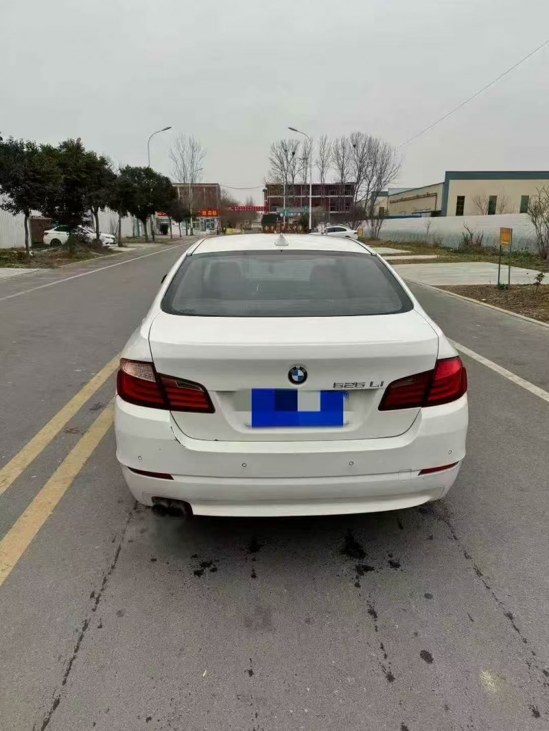 济宁12年宝马5系9