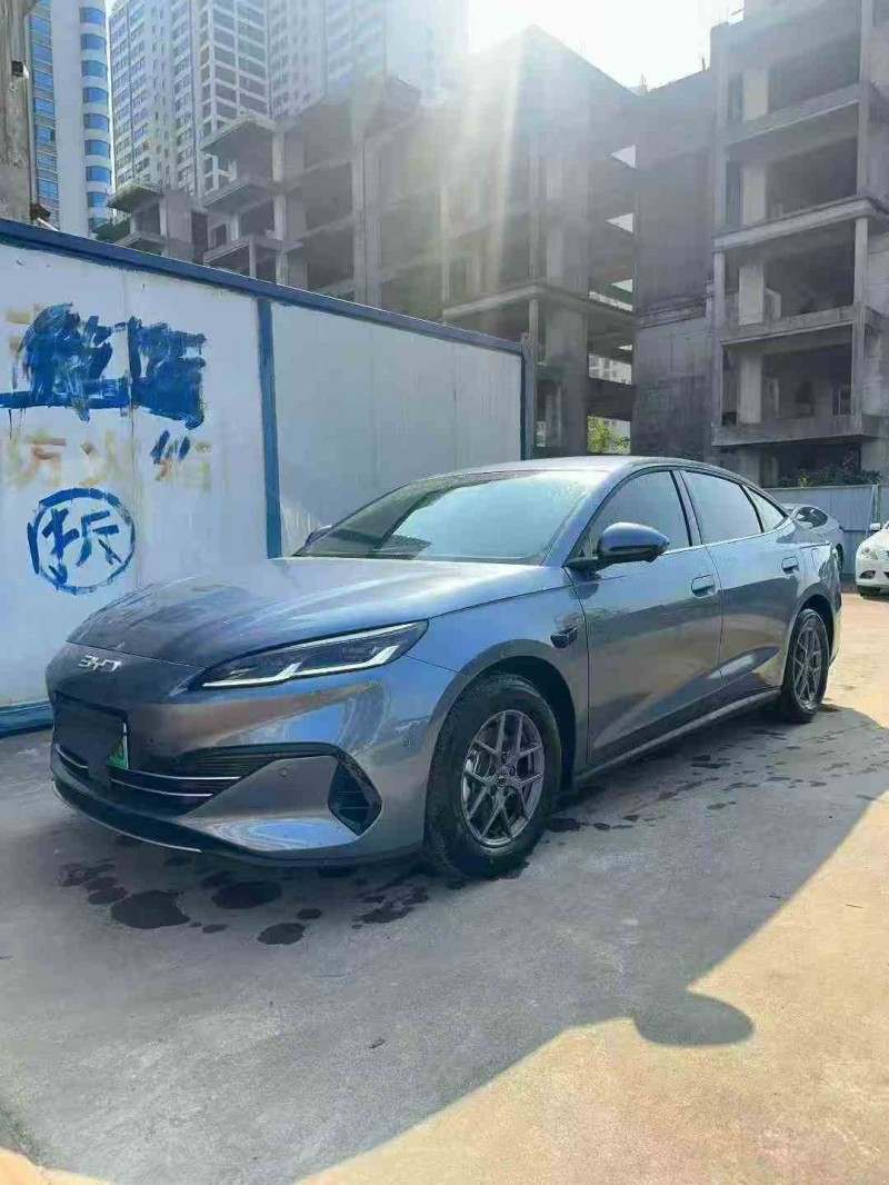 北海25年比亚迪海豹2