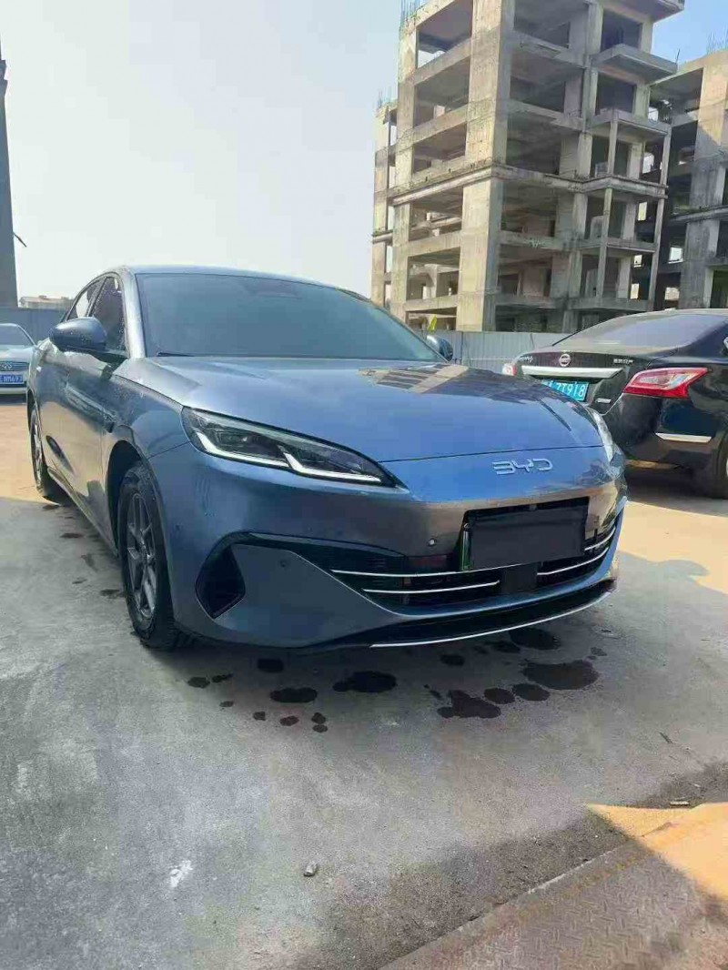 北海25年比亚迪海豹3