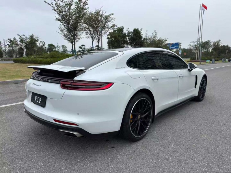 無錫18年保時捷帕拉梅拉8