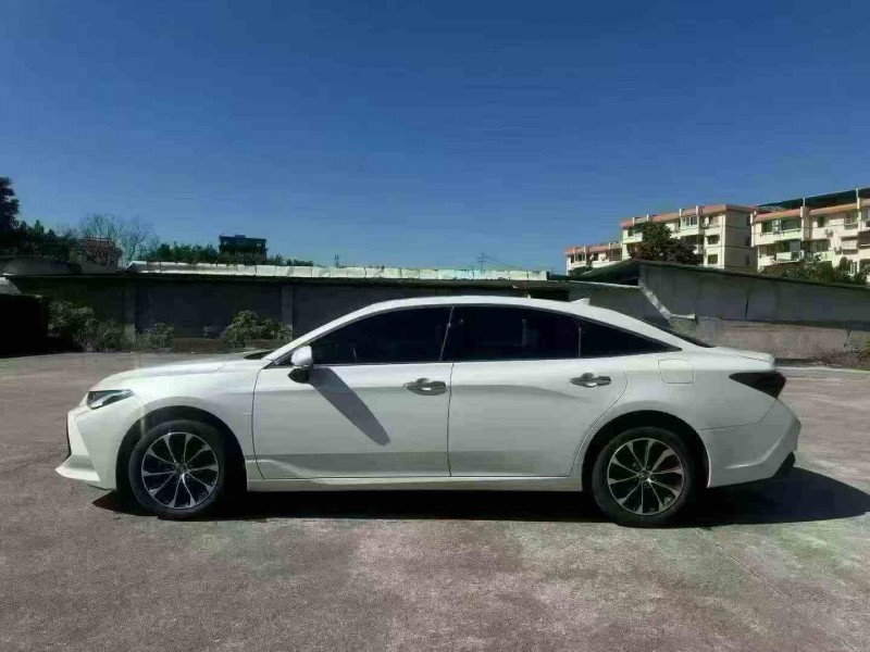 钦州23年丰田亚洲龙2