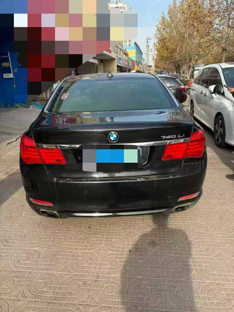 济南11年宝马7系9