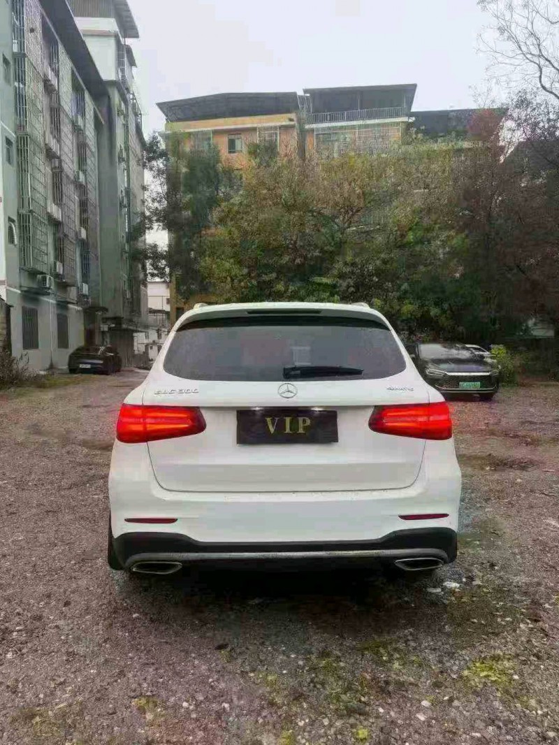 贵港18年奔驰GLC9