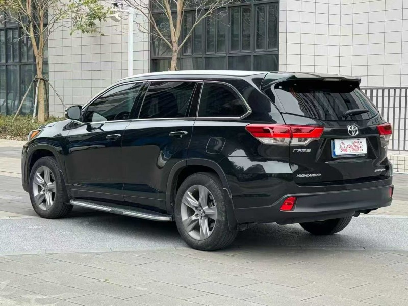 佛山19年丰田汉兰达8