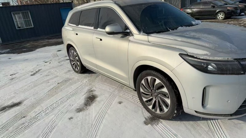 济南23年华为智选问界2