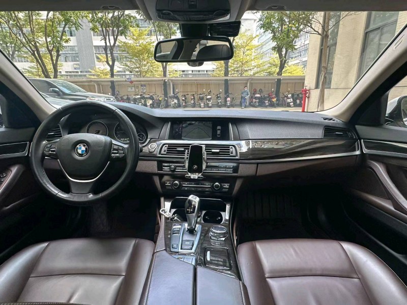 佛山16年宝马5系8