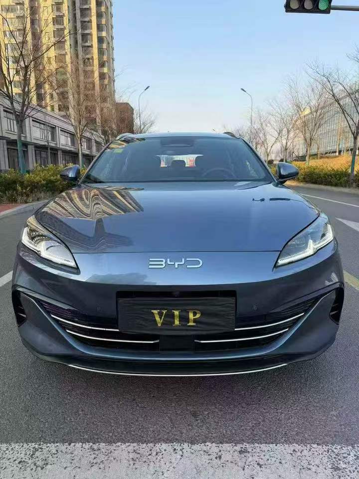 枣庄25年比亚迪海豹1