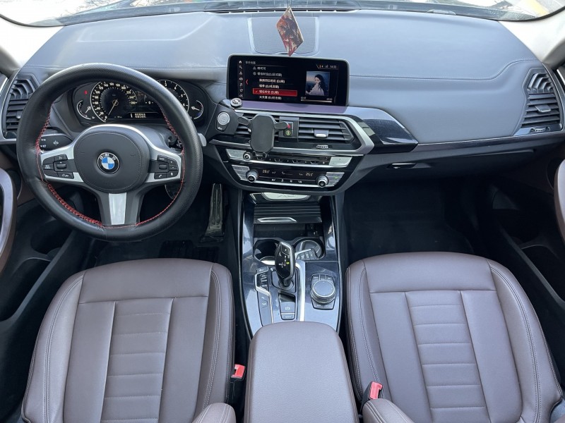 济宁18年宝马X34