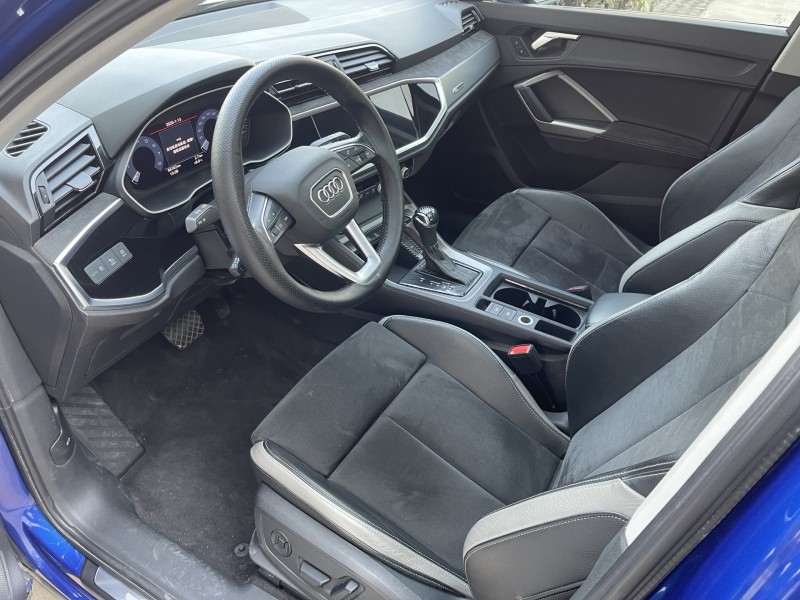 济宁21年奥迪Q36