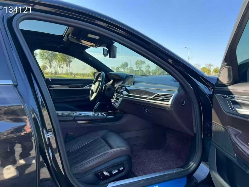 徐州21年宝马7系6