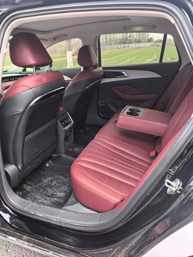 泰安25年红旗H58