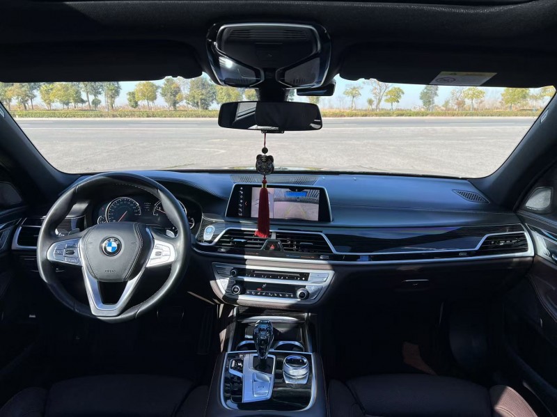 南通18年宝马7系7