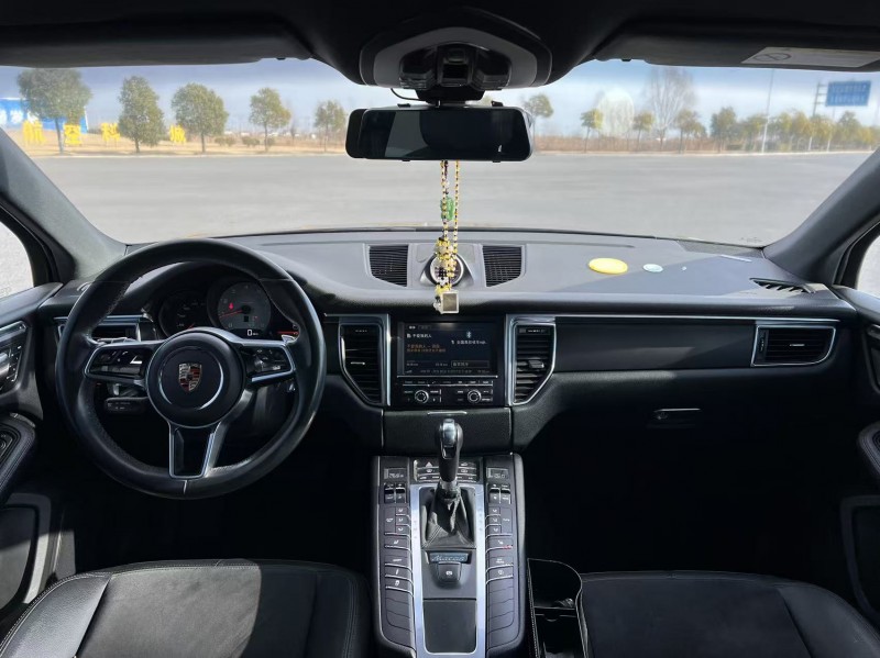 南通16年保时捷Macan7