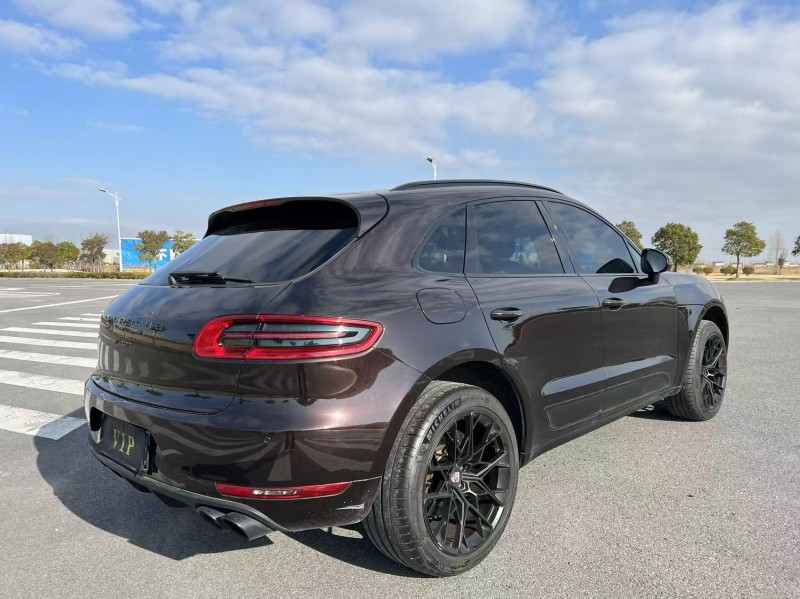 南通16年保时捷Macan9