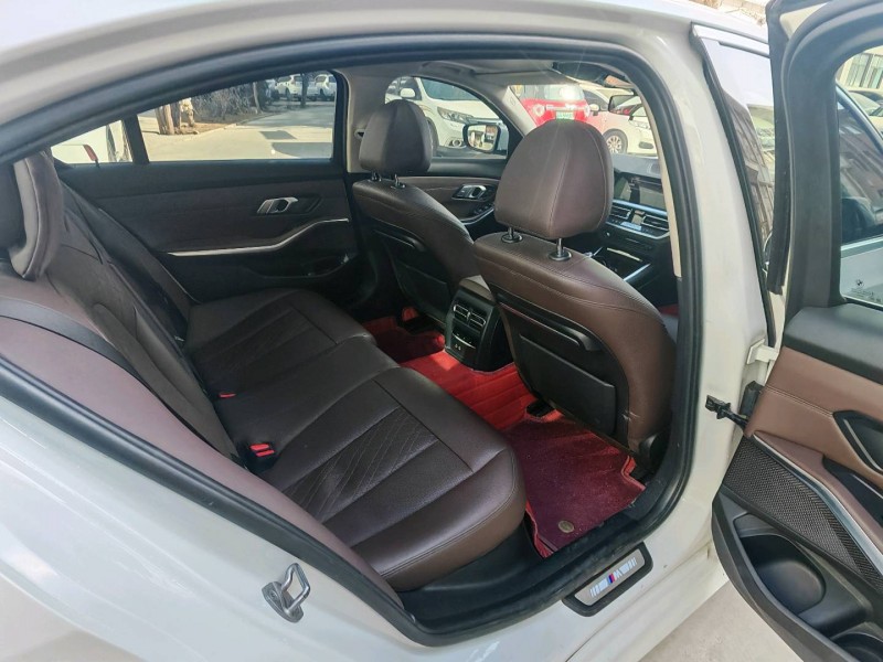 临夏22年宝马3系4