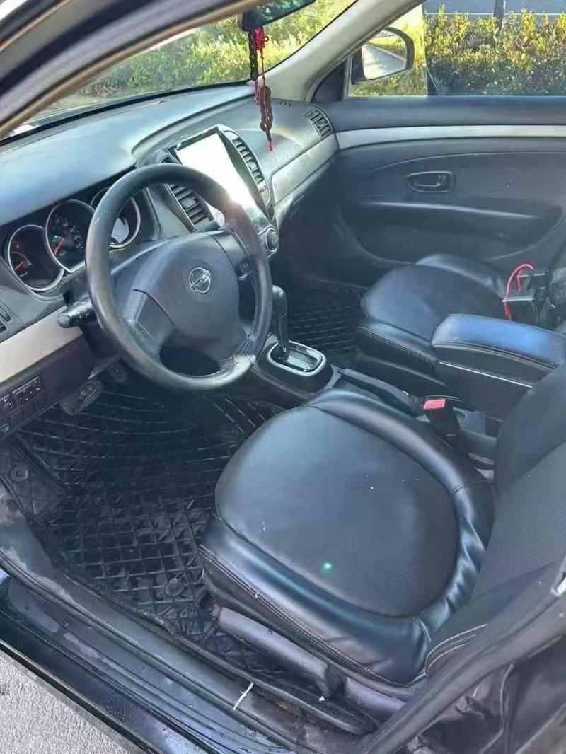 临沂19年日产轩逸4