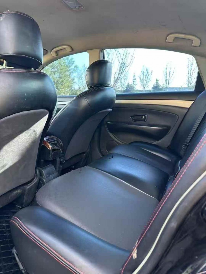 临沂19年日产轩逸5