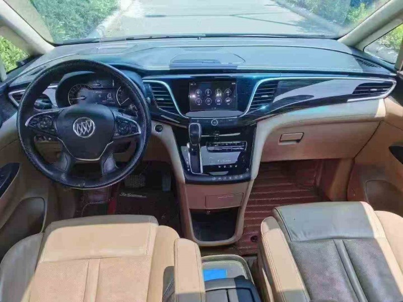 临沂18年别克GL84