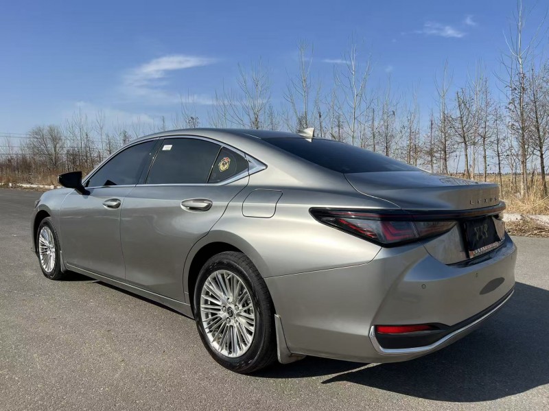 盐城24年雷克萨斯ES8