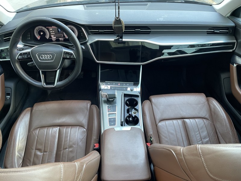 济宁19年奥迪A6L4