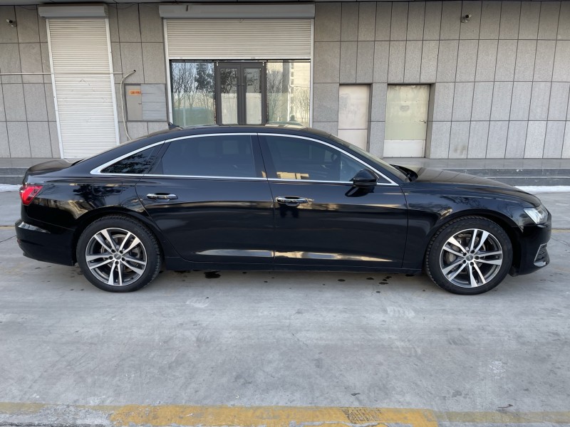 济宁19年奥迪A6L7
