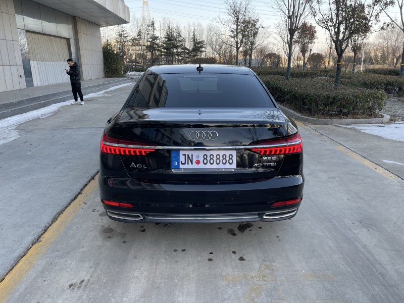 济宁19年奥迪A6L9