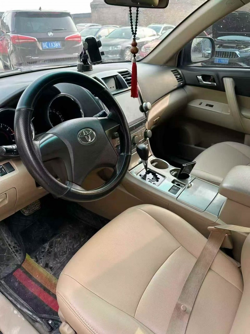菏泽13年丰田汉兰达7