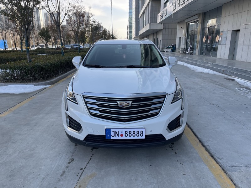 济宁17年凯迪拉克XT51
