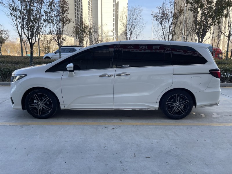 济宁23年本田奥德赛8