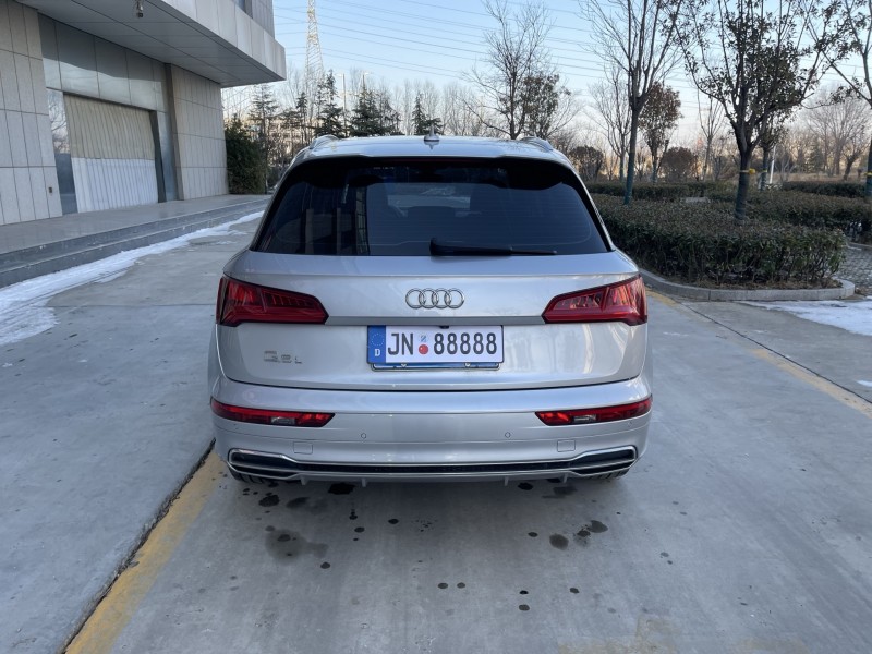 济宁19年奥迪Q59