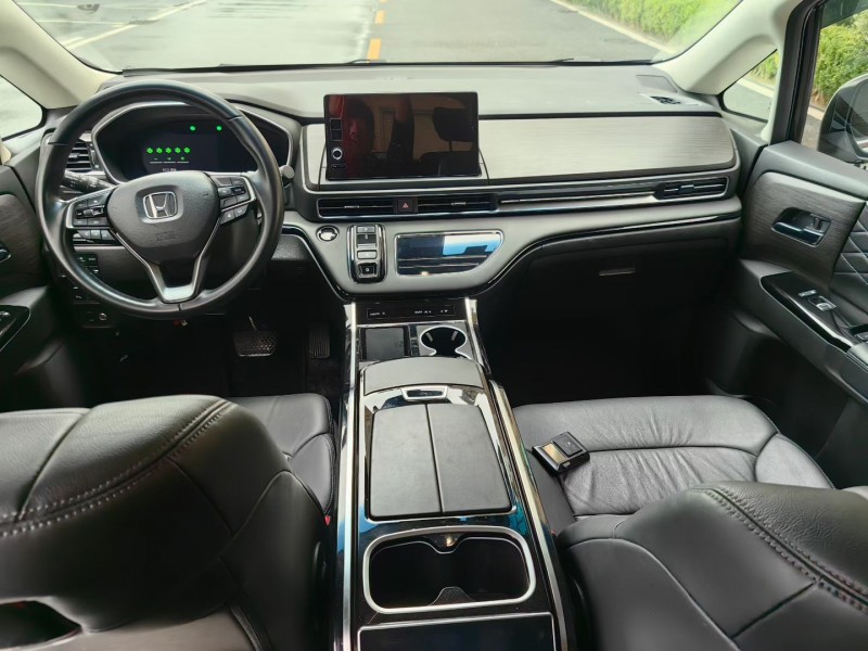 青岛24年本田艾力绅8